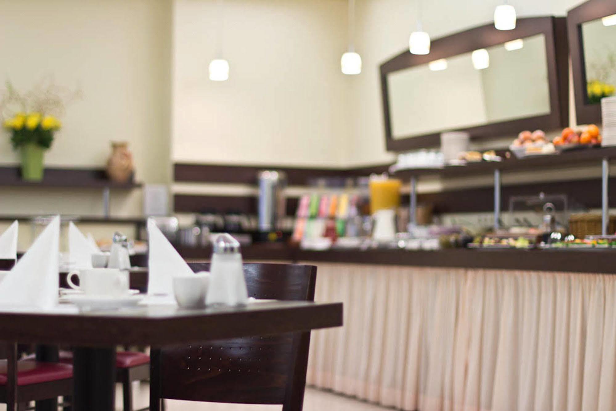 Ivbergs Hotel Messe Nord Berlin Luaran gambar